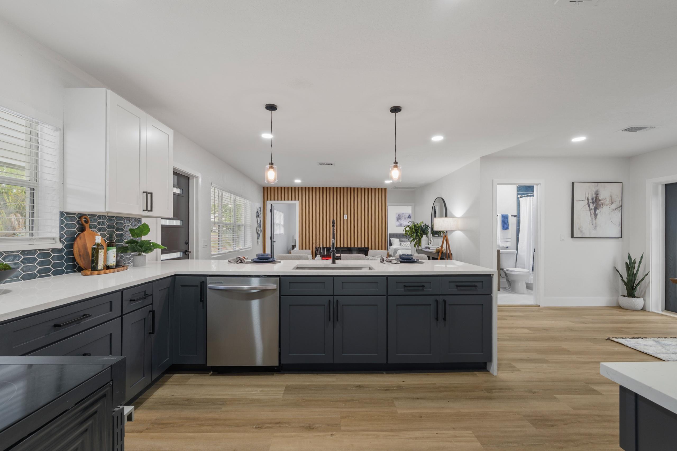 1710 26th Ave S
